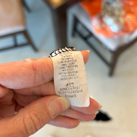 Mind Code Vintage V-Neck T-Shirt - Picture 4 of 4